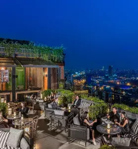 Nightlife in Bangkok: Bars, Rooftop Bars and Clubs to Visit - Thumbnail