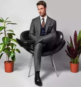 Bespoke Tailors in Singapore Discuss the Latest Trends in Men’s Suits - Thumbnail